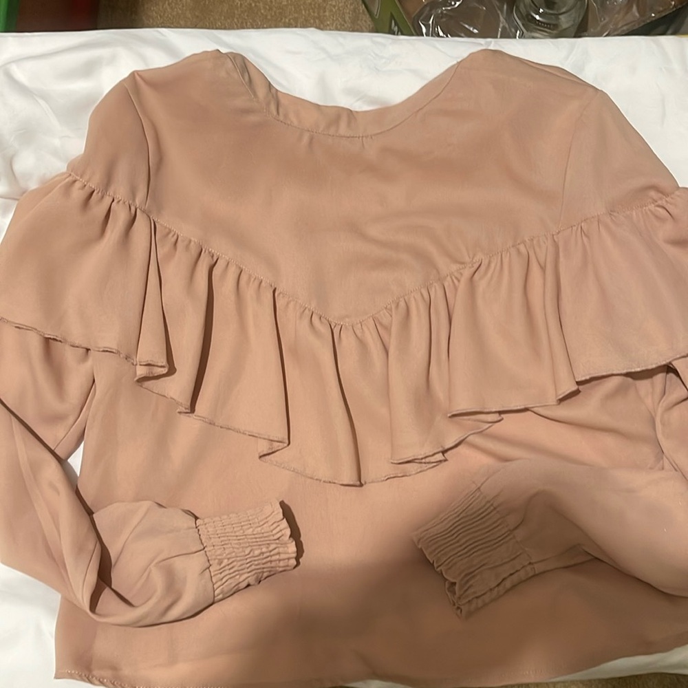 Hippie laundry, pink blouse, size medium, new with tags